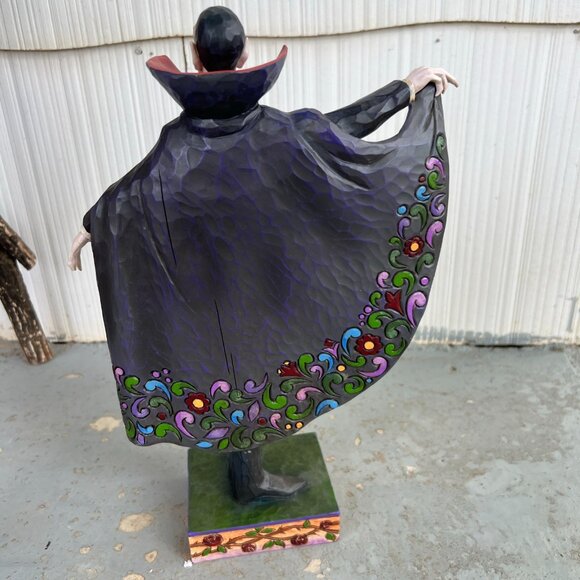 Jim Shore Heartwood Creek Love at First Bite Halloween Vampire figurine - Picture 6 of 16